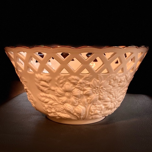 Vintage porcelain home decor - Picture 3 of 6